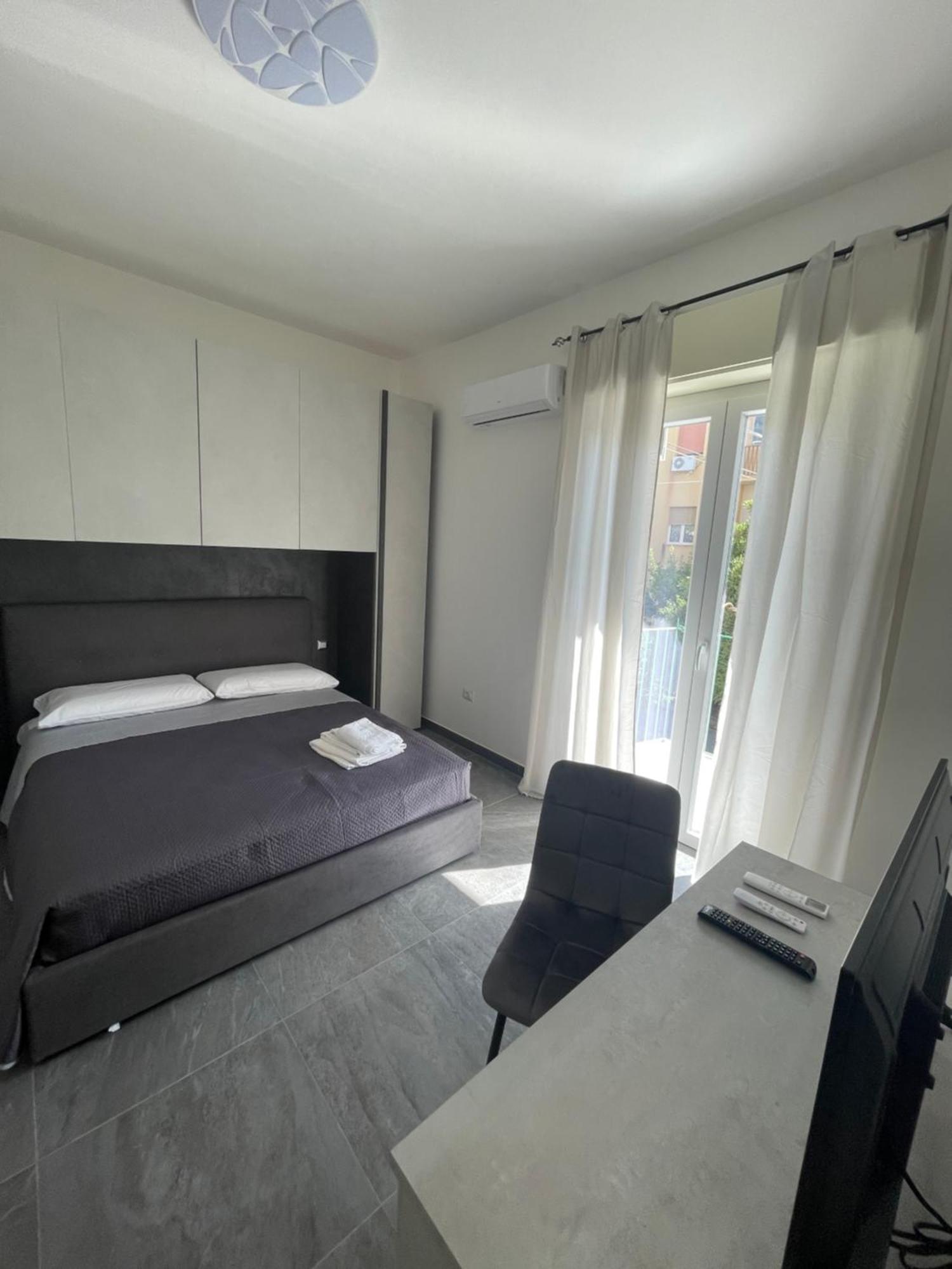 Leos Rooms Caltanissetta Eksteriør bilde