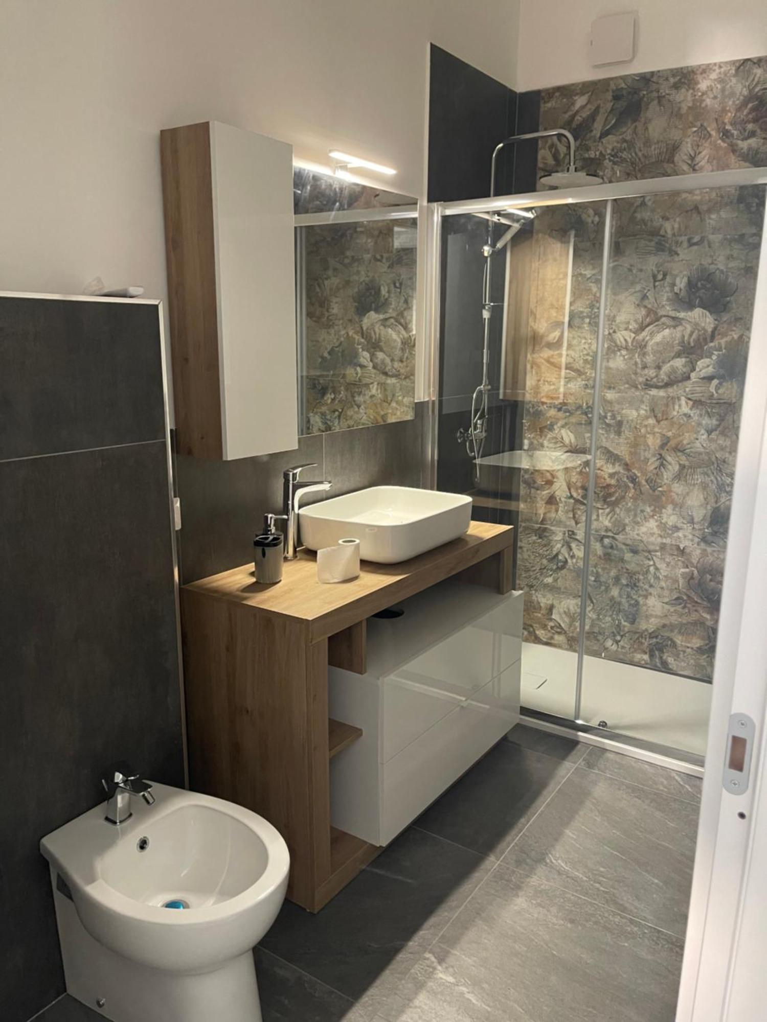 Leos Rooms Caltanissetta Eksteriør bilde
